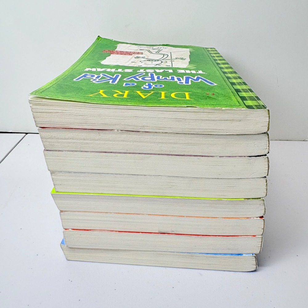 Diary of a Wimpy Kid Lot of 8 Books Jeff Kinney Sardcover Children's Series - Picture 6 of 6